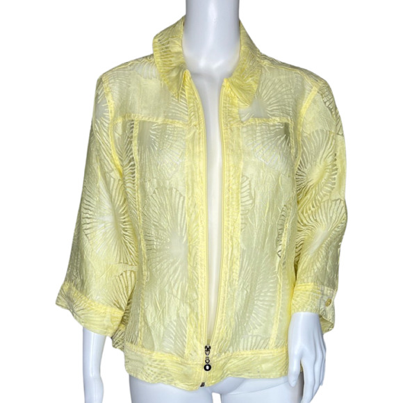 TanJay Shirt Womens 10 Yellow Floral Sheer Lightweight Vacation‎ Cruise Casual - Picture 2 of 8